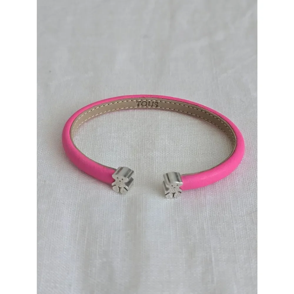 NWOT TOUS Sweet Dolls Sterling Silver And Pink Leather Bangle